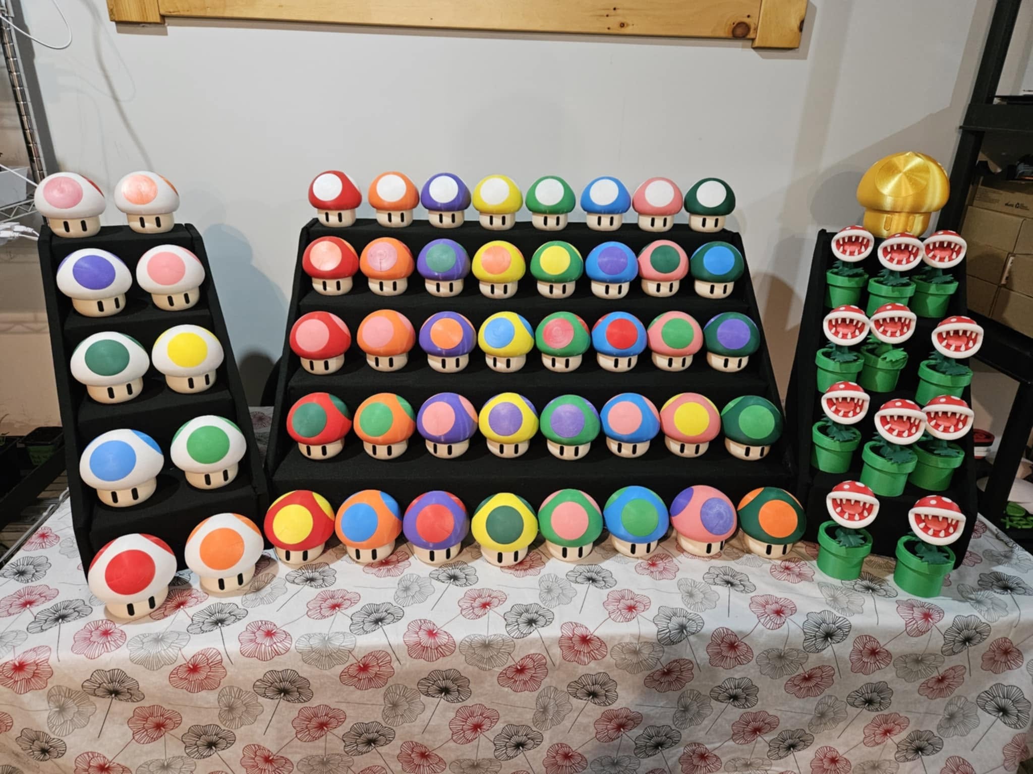 Présentoir de champignons décoratifs multicolores imprimés en 3D